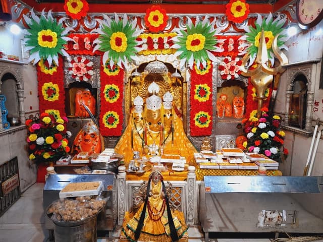 Maa Baglamukhi Nalkheda